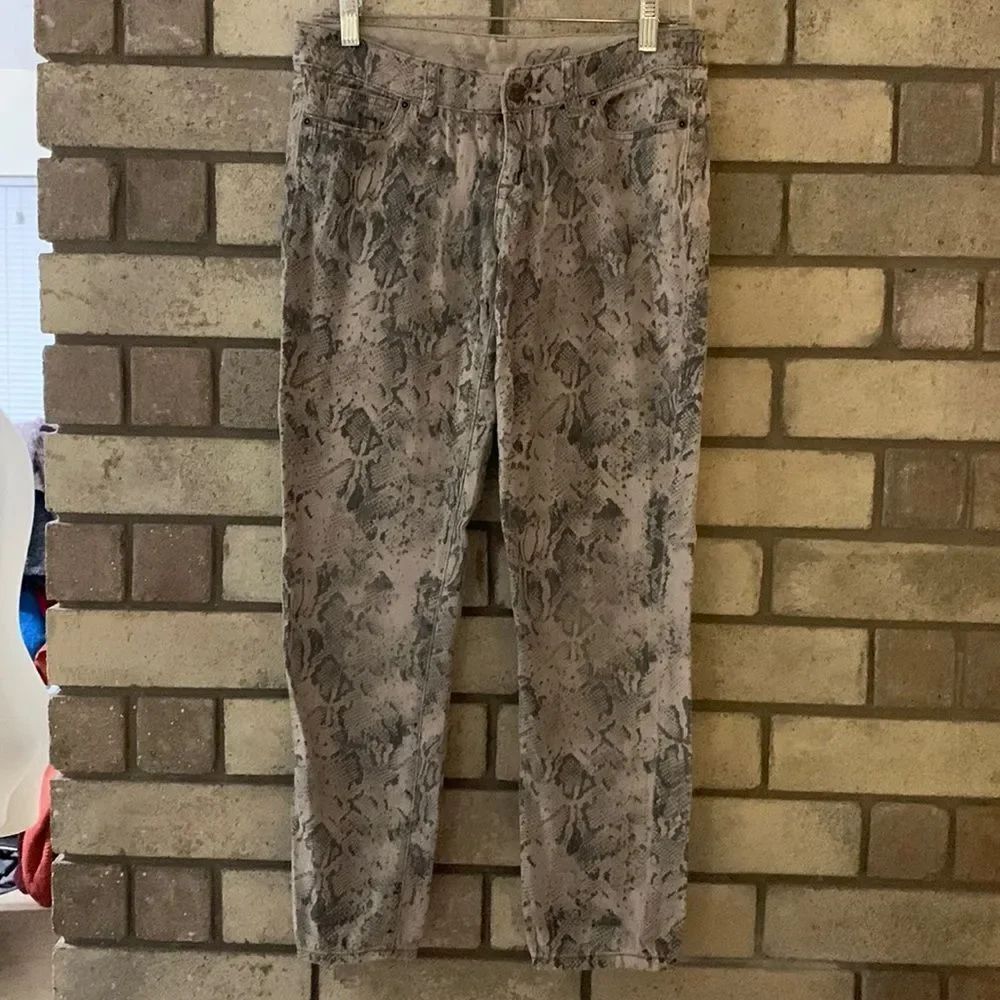 3for$20 skinny ankle size 2